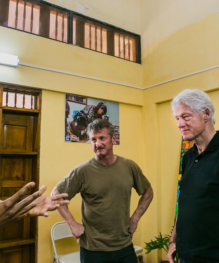 Sean Penn Returns With Auction for Haiti Relief Fund DuJour