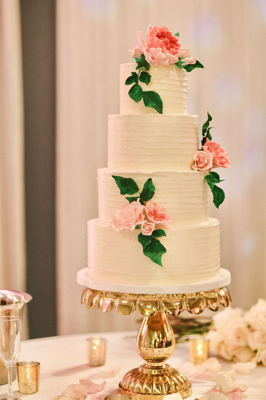 Portfolio of our Wedding Cakes Ottawa Custom Wedding Cakes Wedding Guest Favours & Sweets Tables