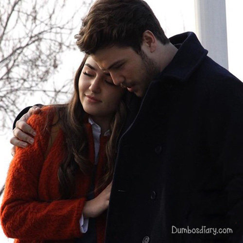 couplewalkingwhilehugging