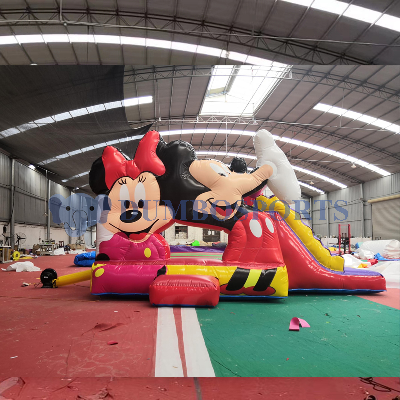 blow up bounce house Dumbosports