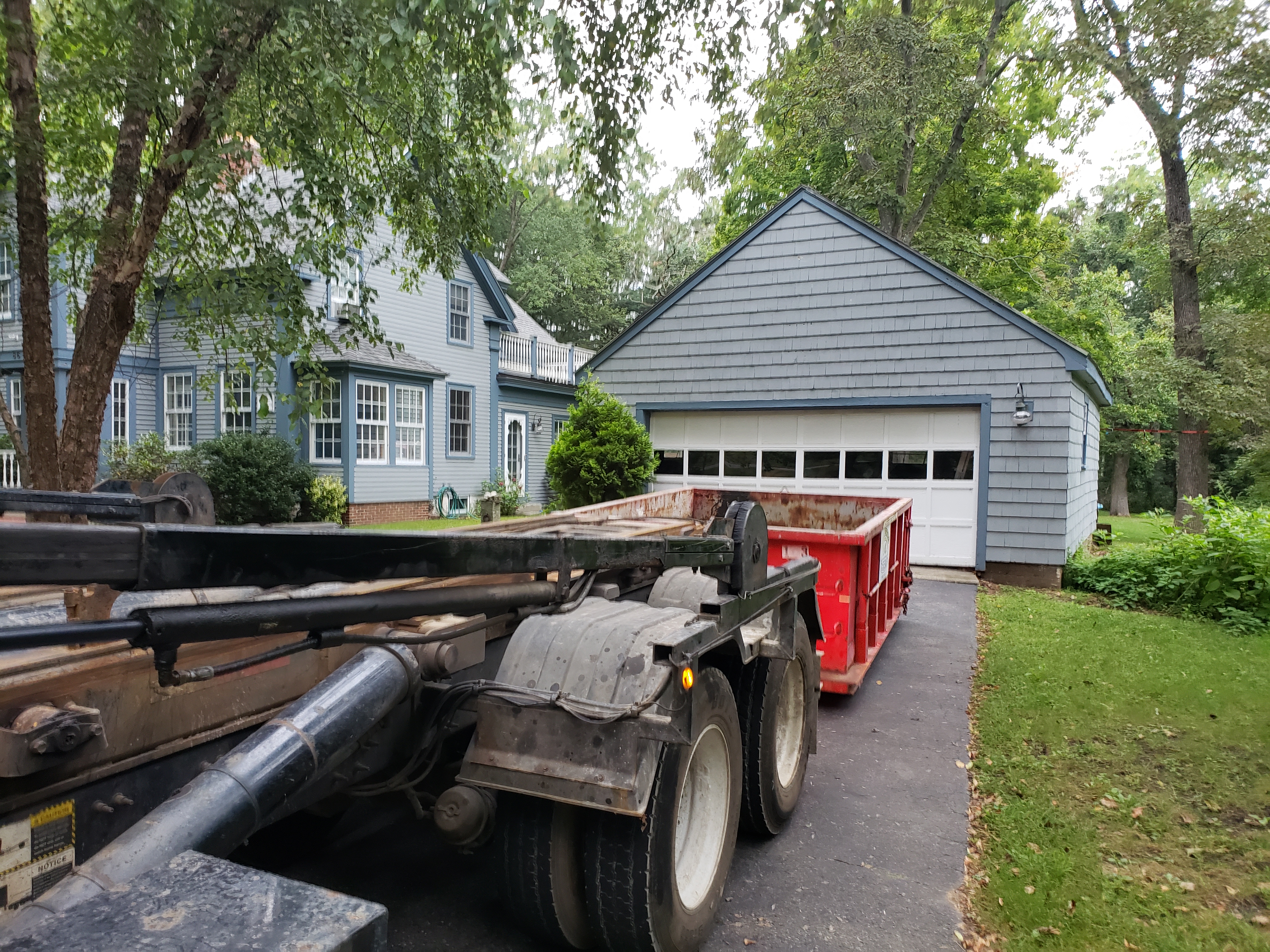 10 Yard Dumpster Rental in Topsfield Dumpsters R Us, Inc