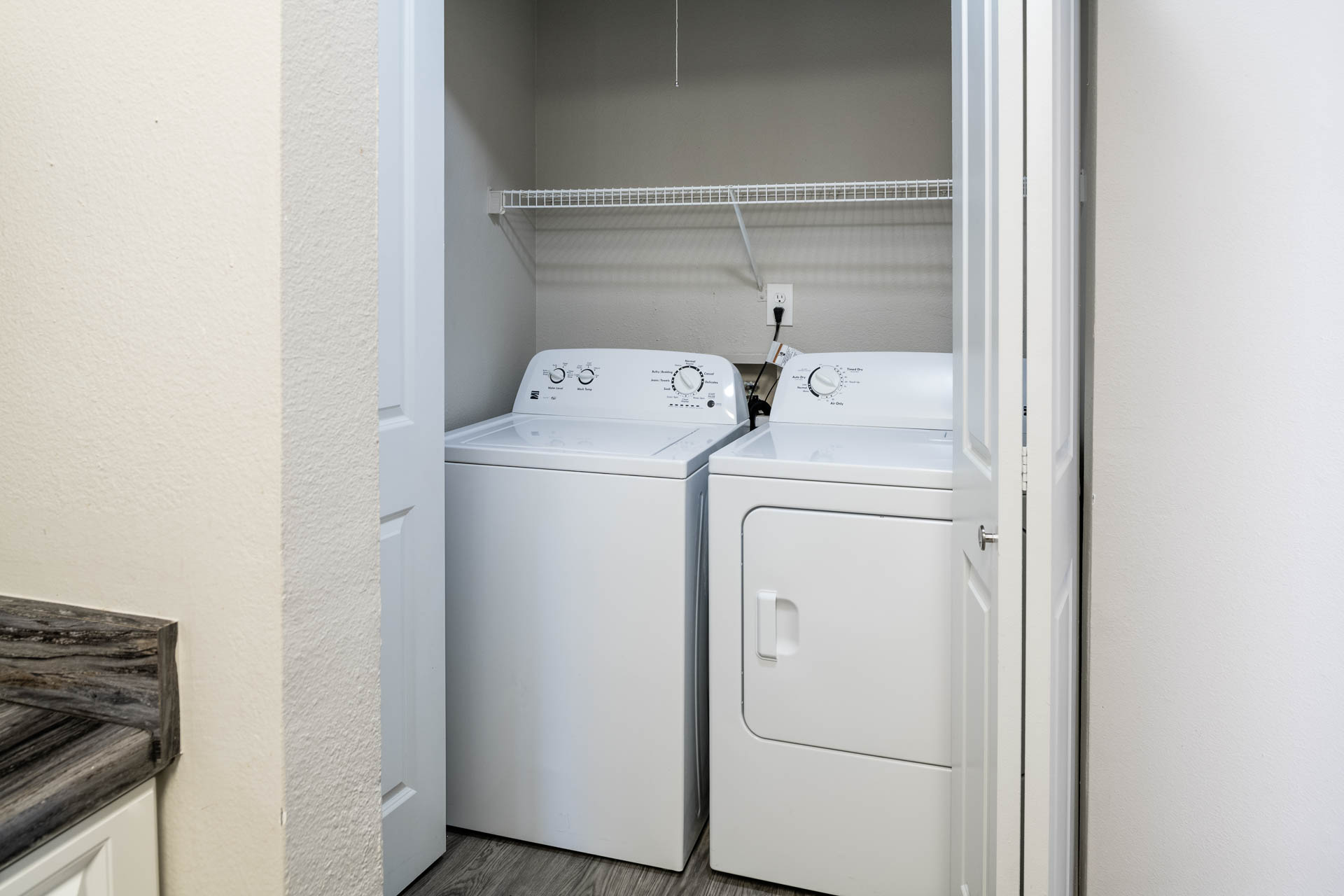 Dunlap Falls Apartment Homes