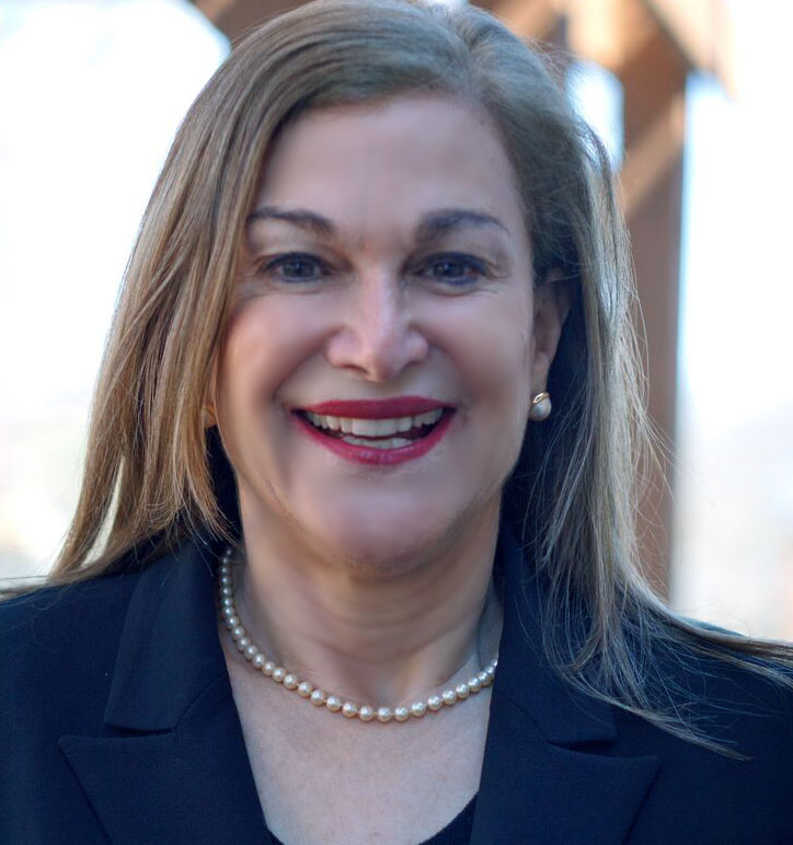 Julie Newman's Instagram, Twitter & Facebook on IDCrawl