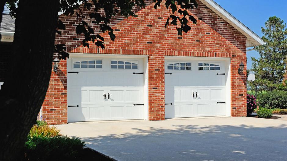Durable Door Projects » Residential Garage Doors