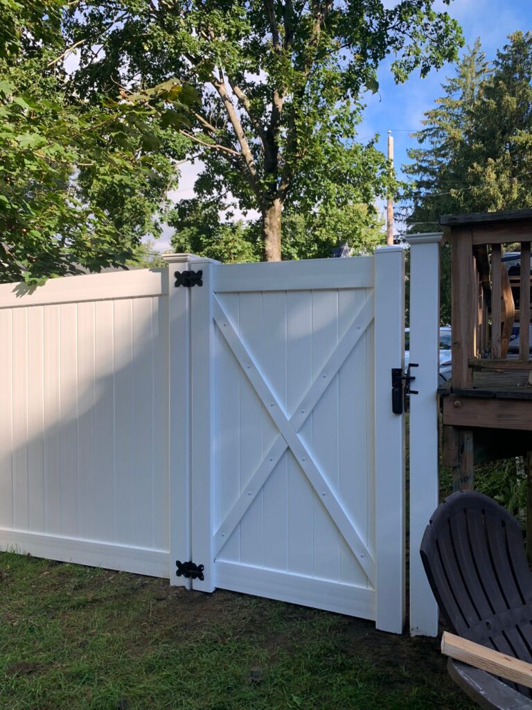 Durable Fence Upton, Massachusetts Durable Privacy Fences