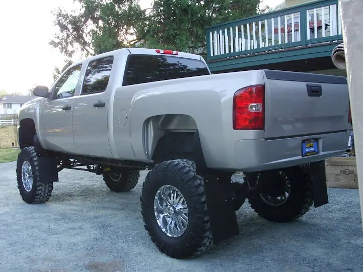 Lifted Truck Mud Flaps on 2008 Chevy Duraflap