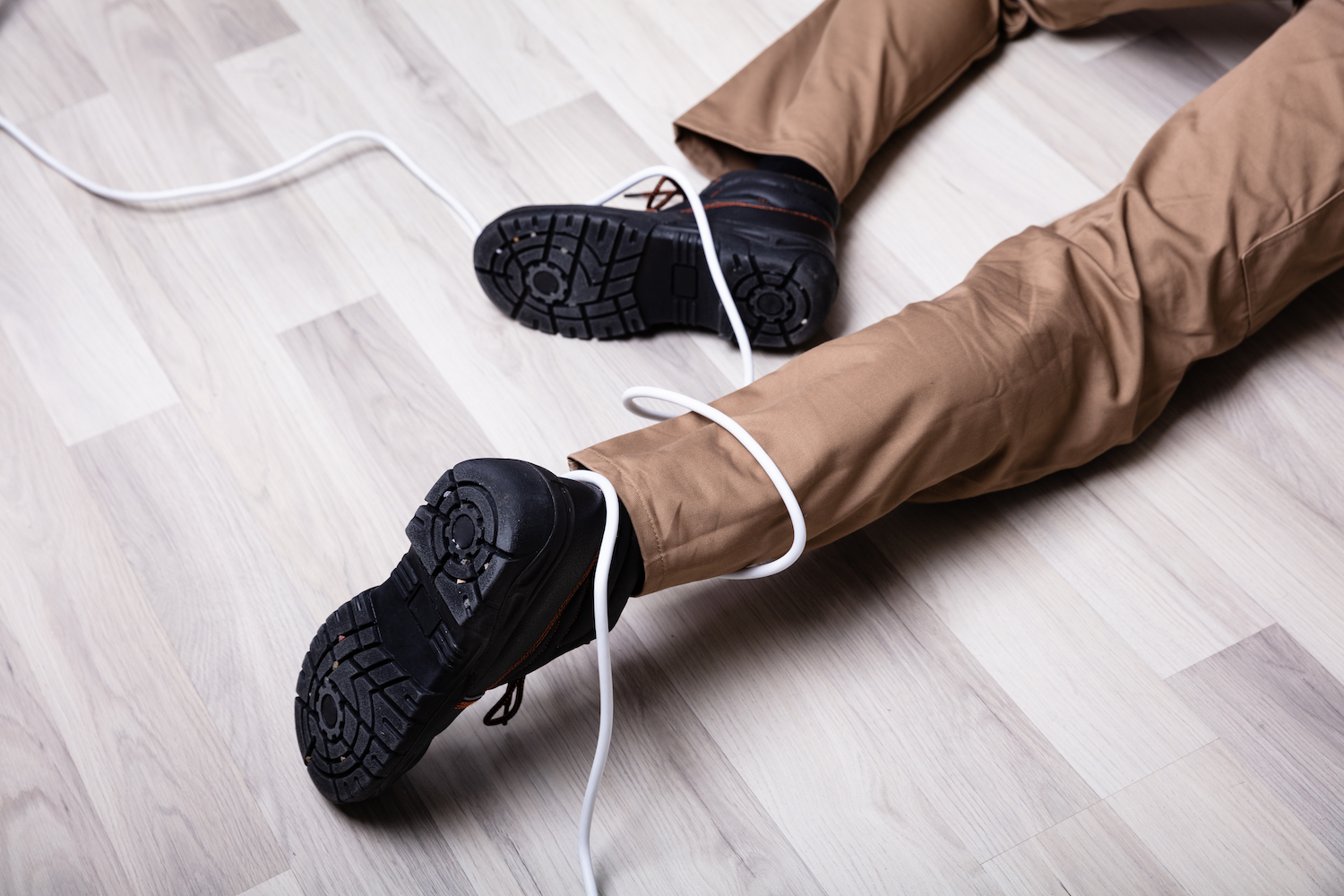 6 common causes of office injuries and how to avoid them Duraflor