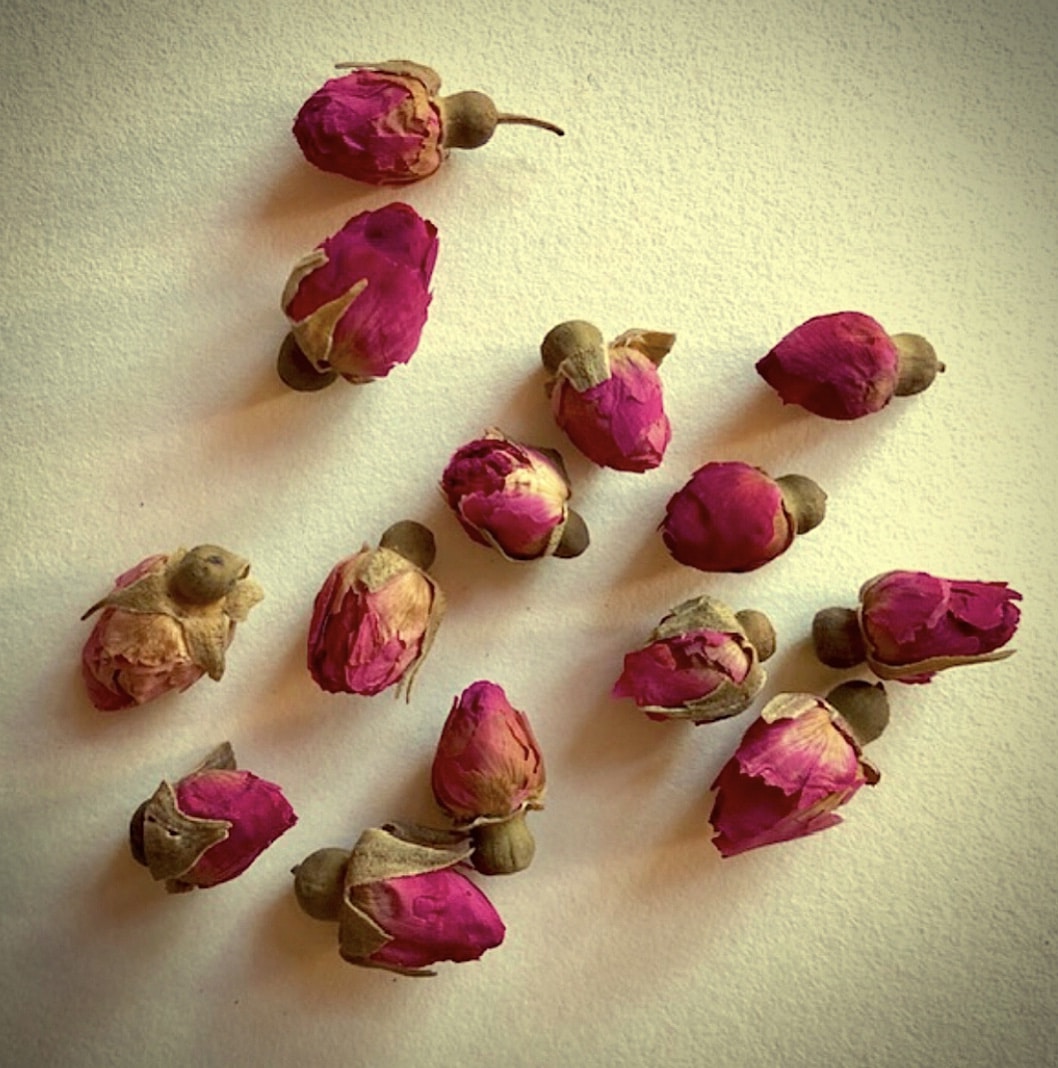 VINTAGE ROSEBUD DURGA INTERIORS