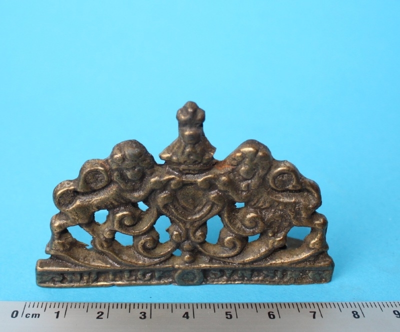 114.2 Topstuk voor kleine Zaanse klok met leeuwen, 75 mm Dutchclockworks