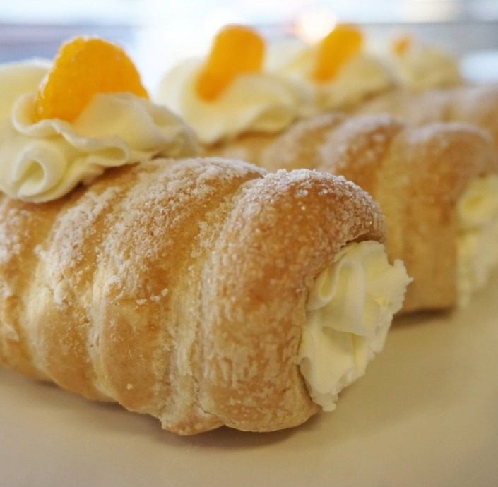 Cream Horn Dutch Delicious Bakery