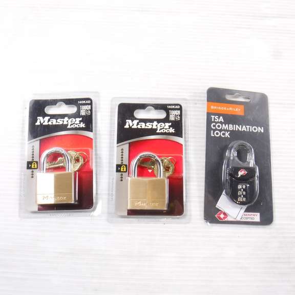 Assortment Of 3 Master Lock Padlocks With Key And Briggs&Riley