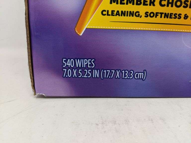 Case of 9 Member's Mark Flushable Wipes 60 Each Dutch Goat