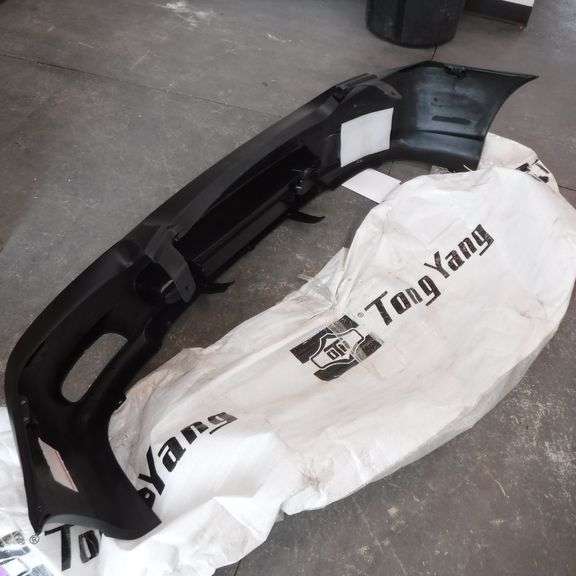 Tong Yang Unpainted Fiberglass Front Bumper for Unknown Vehicle Dutch