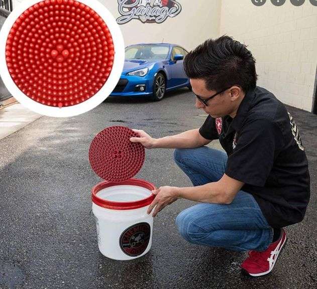 Chemical Guys Dirt Trap Car Wash Bucket Insert Red Dutch Goat