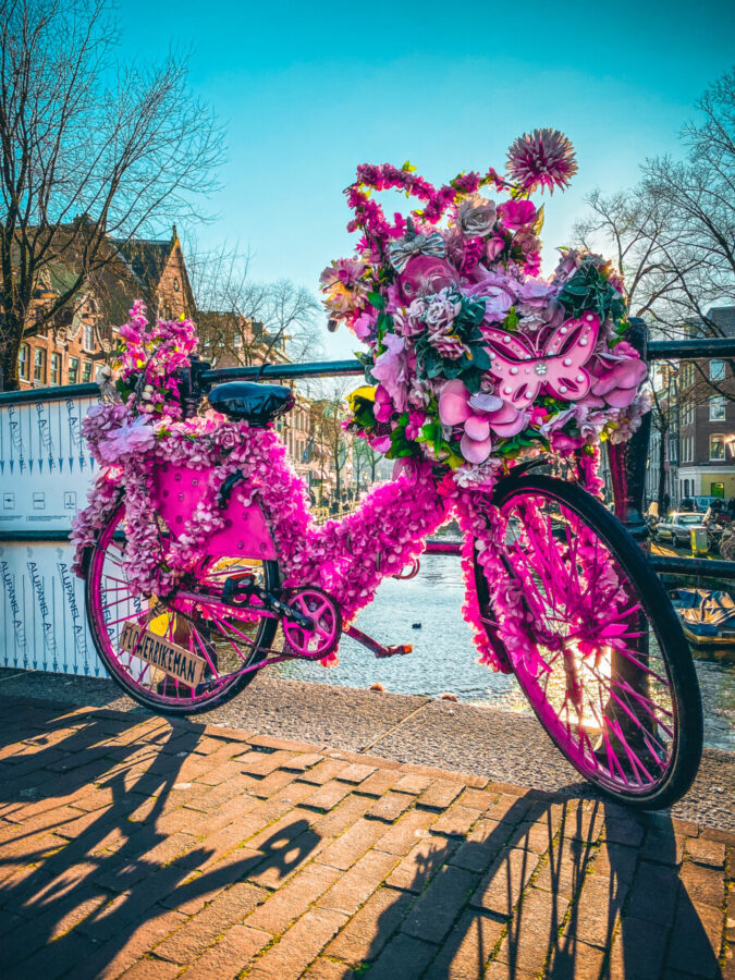 Amsterdam's blossoming bikes keep popping up and we're OBSESSED