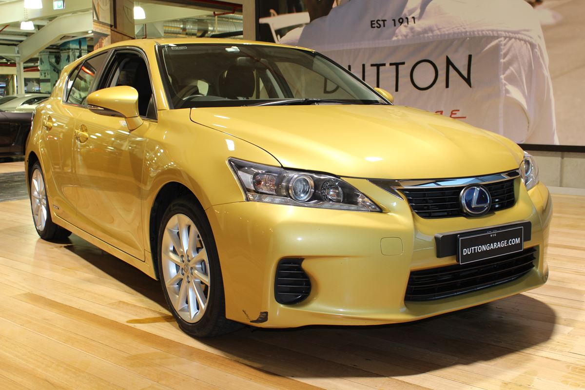 2011 LEXUS CT200H ZWA10R PRESTIGE