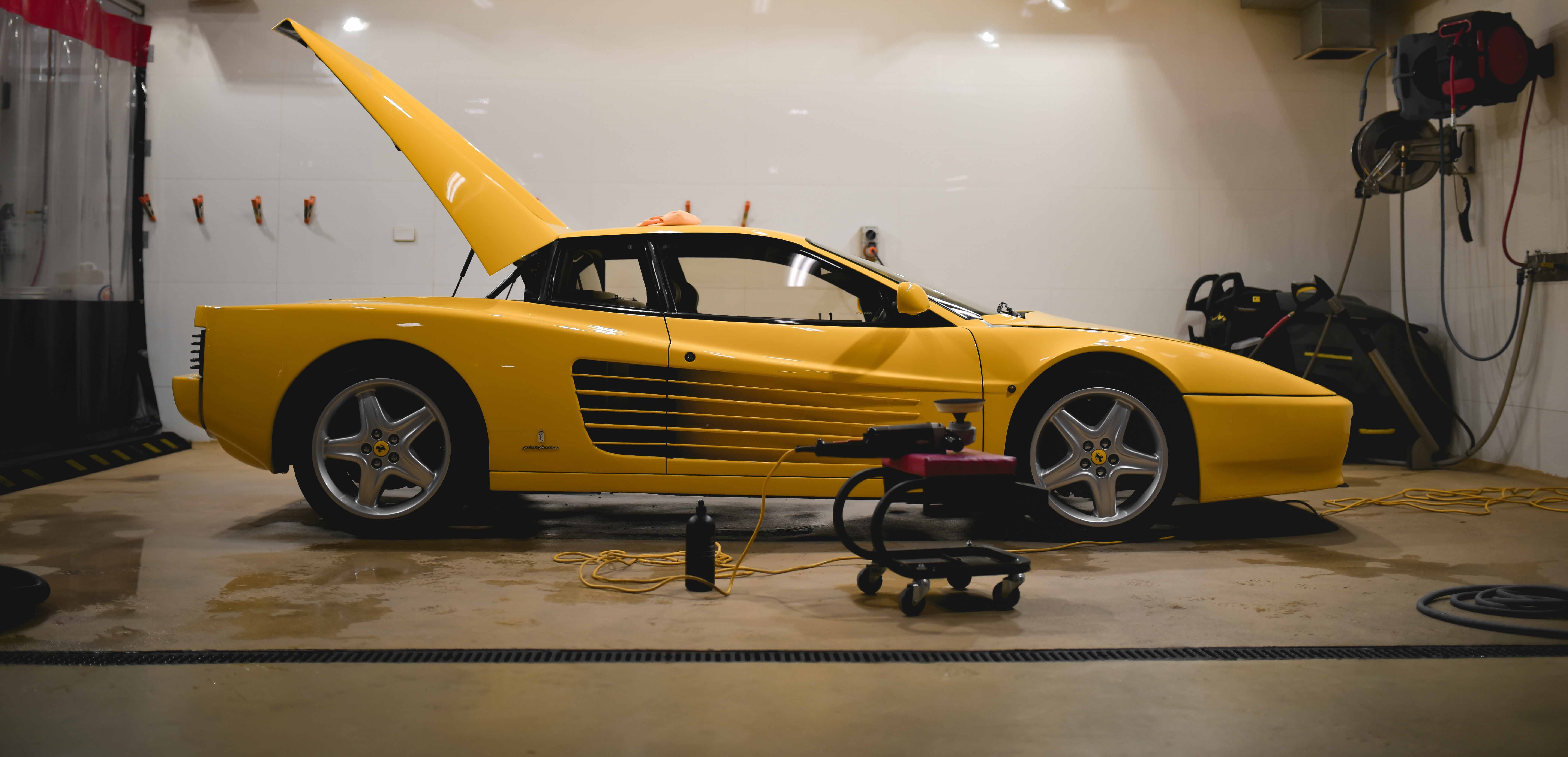 Classic cars, vintage cars & blue chip cars sold by Dutton Garage