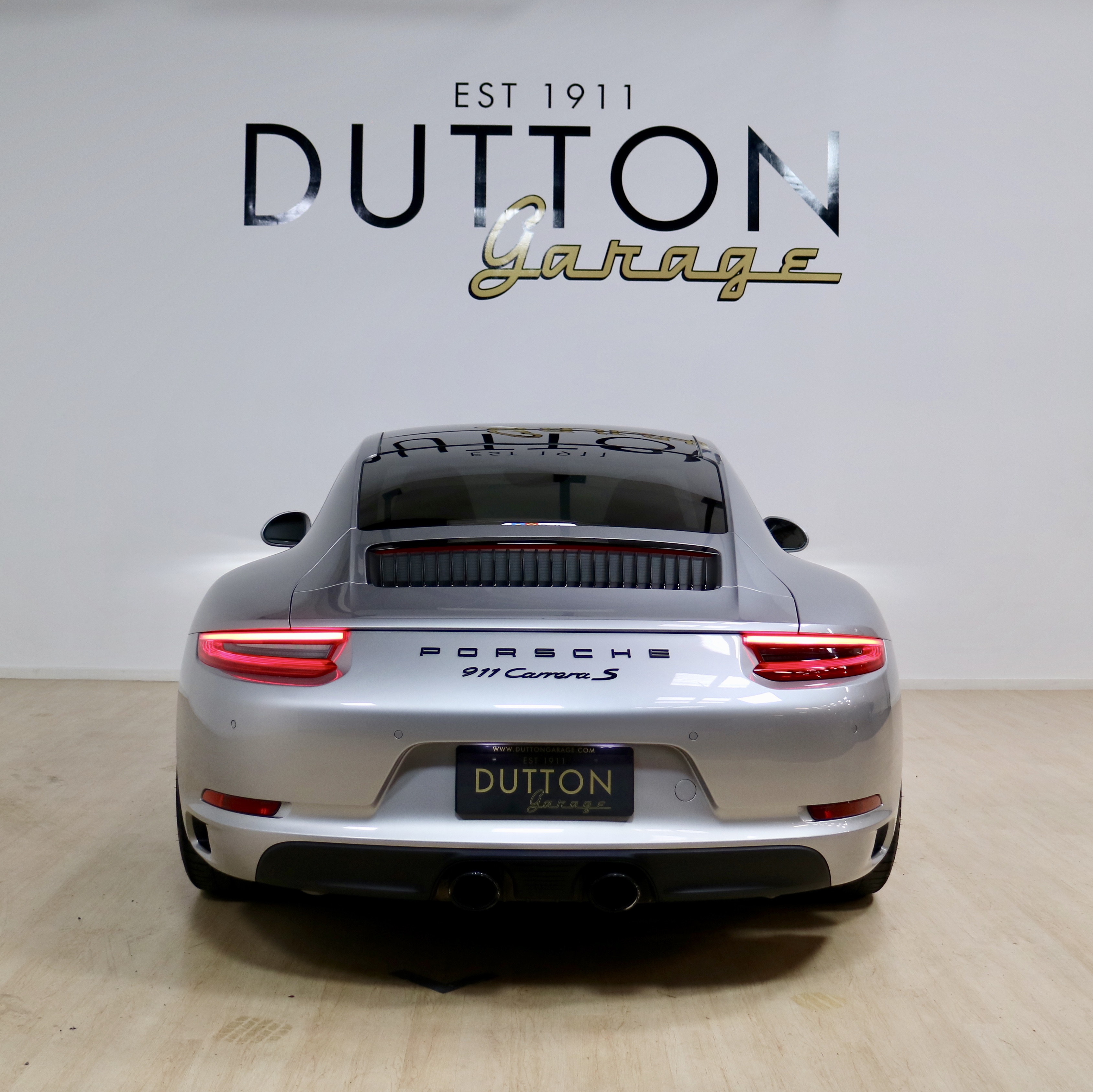 2016 Porsche 911 Carrera S (Car Located in NZ)