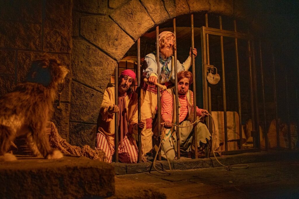 Pirates of the Caribbean Overview Disney's Magic Kingdom Attractions