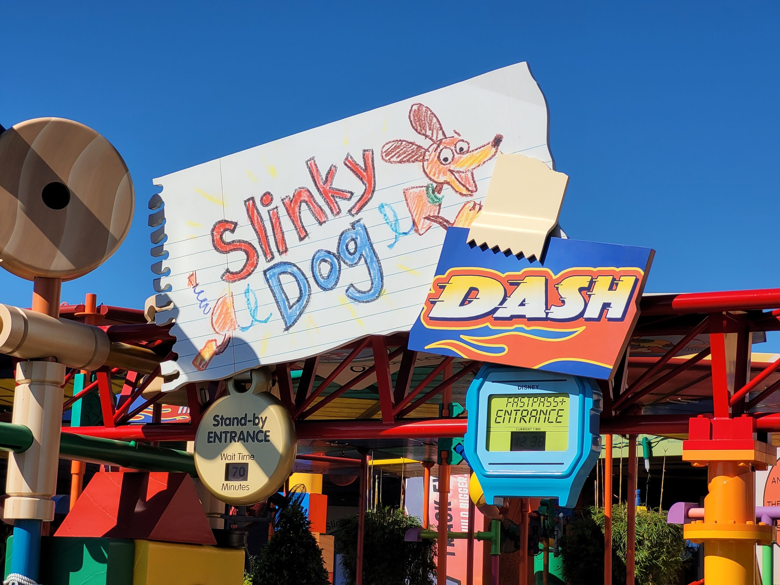 Szuverén ingerültség Mindenható slinky dog dash roller coaster A szoba