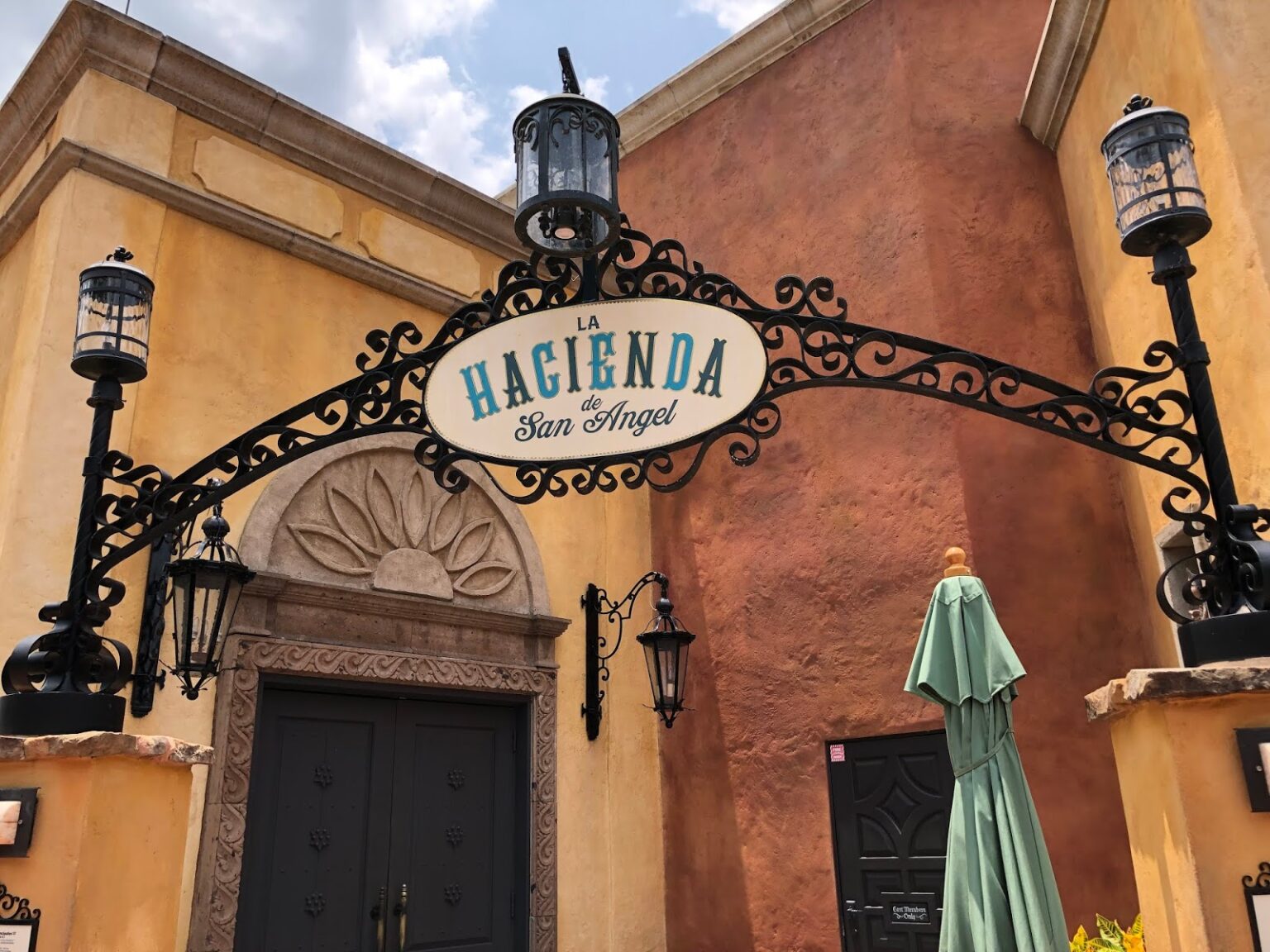 La Hacienda De San Angel Overview Disney's EPCOT Dining
