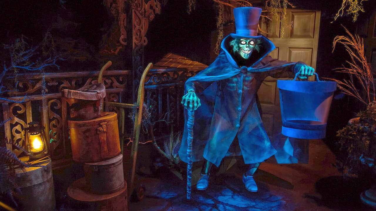 Hatbox Ghost Joining Disney World's Haunted Mansion In Late November