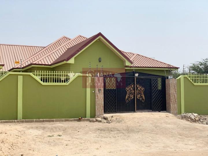 5 bedroom house for sale at Kasoa 104741