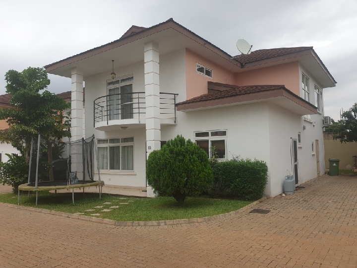 4 bedroom furnished townhouse for rent at East Legon American house