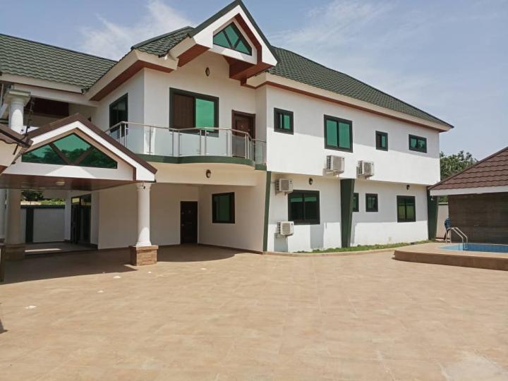 4 bedroom house for sale at East Legon 076089