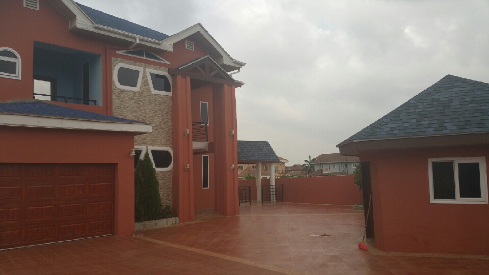 4 bedroom house for sale at East Legon 078649