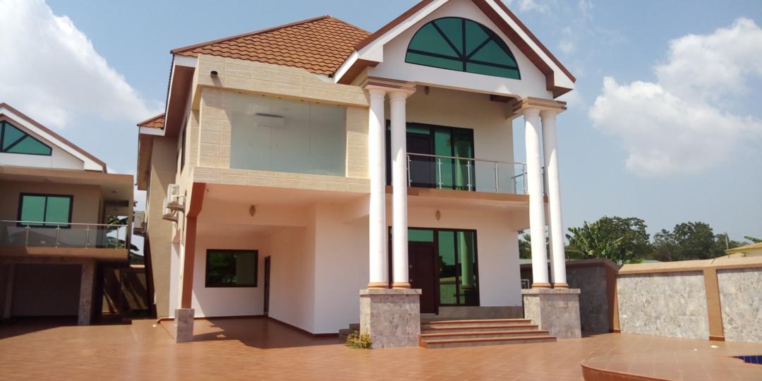 5 bedroom house for rent at Dzorwulu 082637