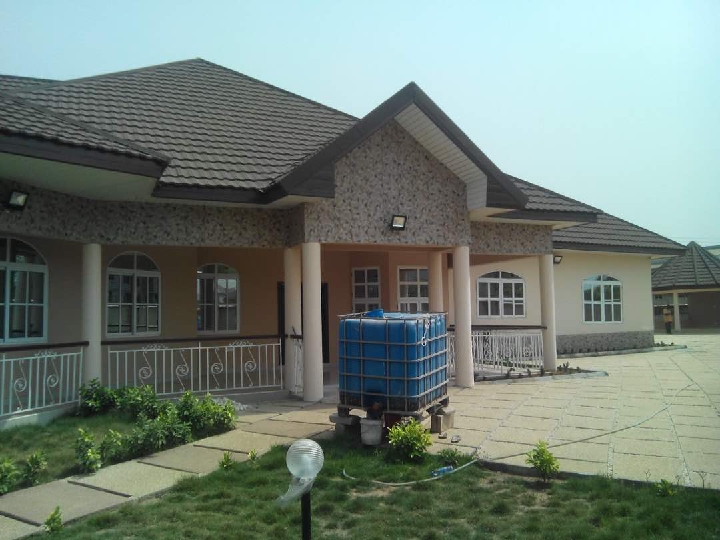 4 bedroom house for sale at Accra Ghana Tema community 25 086169