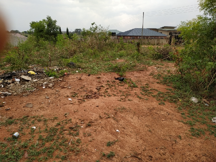 Land for sale at Oyarifa 089236