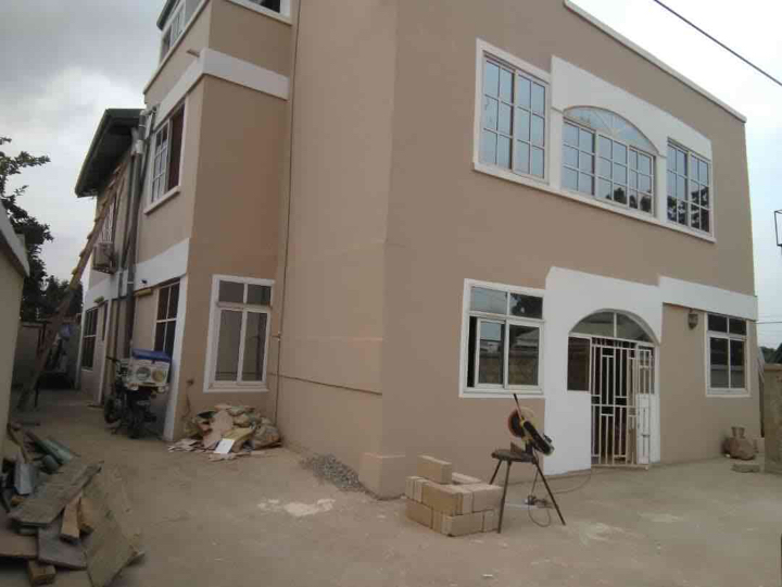 3 bedroom apartment for rent at East legon American House 097606