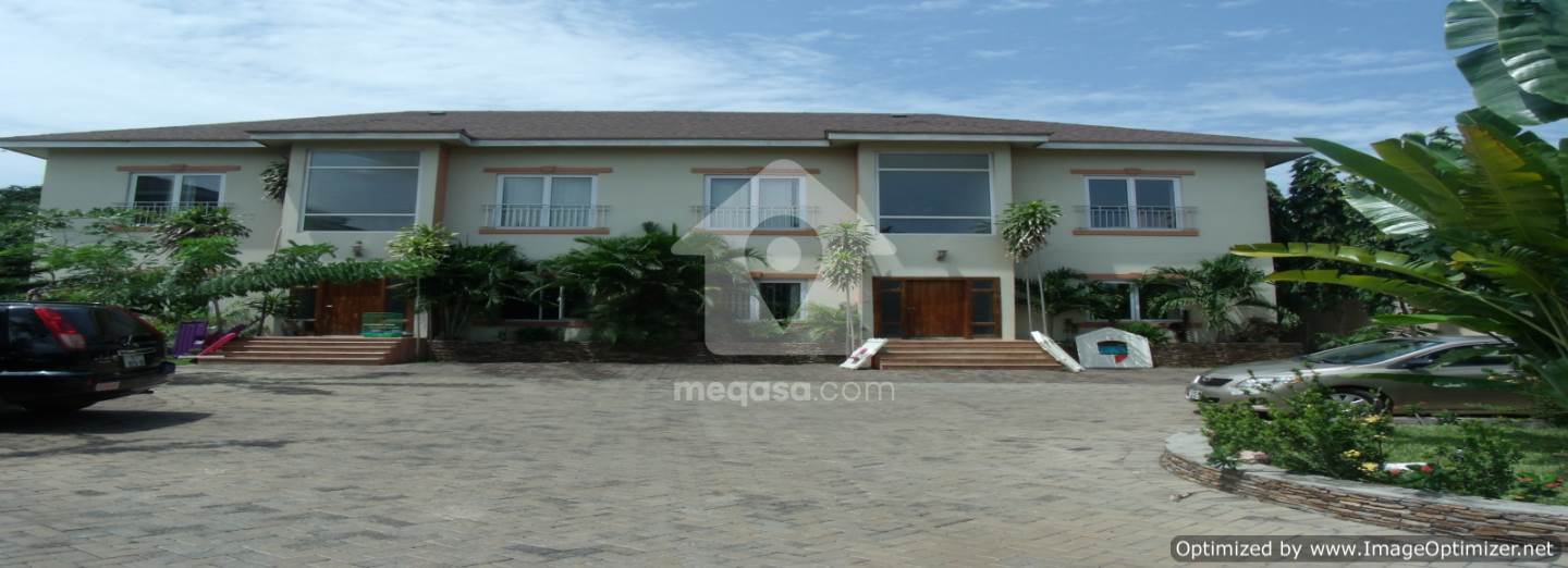 4 bedroom furnished townhouse for rent at Cantonments 030528