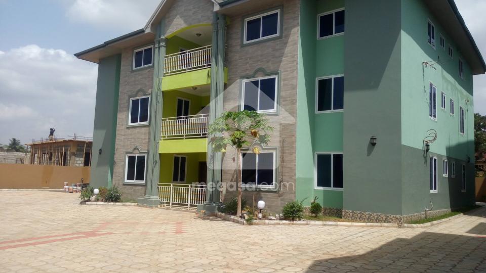 2 bedroom apartment for rent at East legon 038553