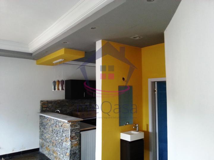 2 bedroom apartment for rent at North Kaneshie 056872