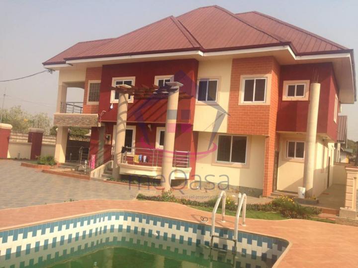 6 bedroom house for sale at Kumasi 069603