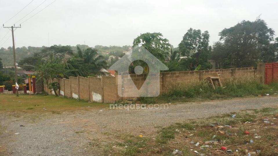 Land for sale at Aburi 076629