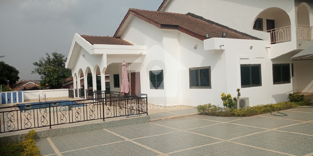4 bedroom house for rent at Airport Hills accra ghana 083753