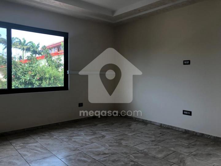 4 bedroom house for rent in West Airport 092648