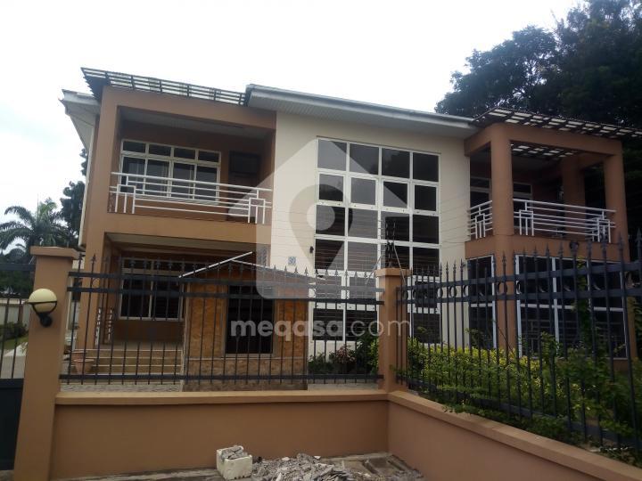 5 bedroom house for rent at Ridge 098582