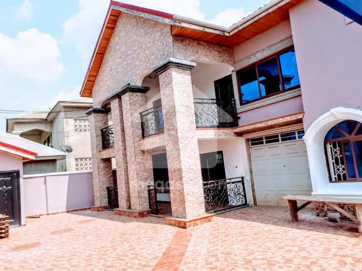 5 bedroom house for sale at Kumasi 117069