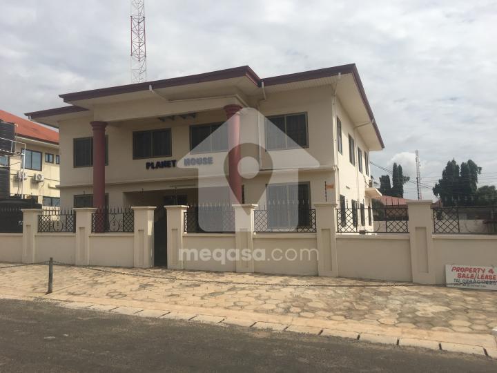 10 bedroom house for sale at Osu 118713