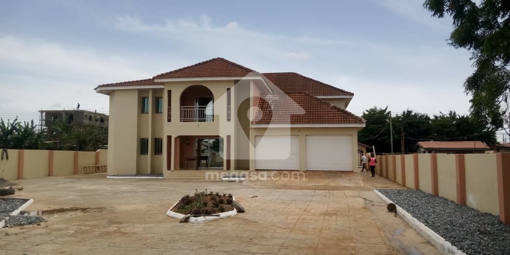 5 bedroom house for rent at Haatso 123939