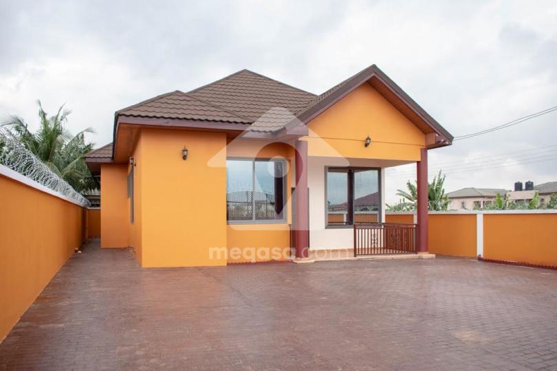 3 bedroom house for sale at Adenta 126570