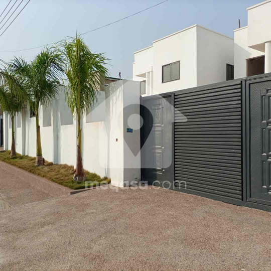 4 bedroom house for sale at East Airport 156867