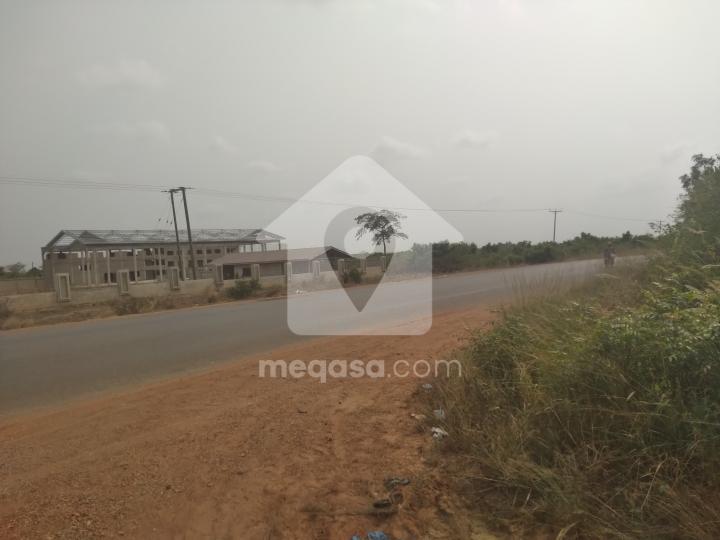 Serviced land for sale at OYIBIAPPOLONIA FENCED COMMUNITY LANDS. 161063