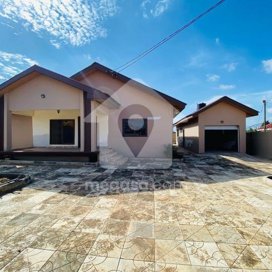 3 bedroom house for sale in West Trasacco 182467