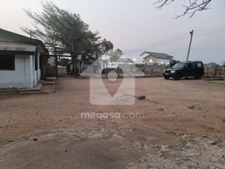 10 bedroom guest house for sale at Prampram 209409